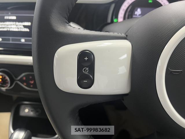 Renault TWINGO 2023-07 8831320-8