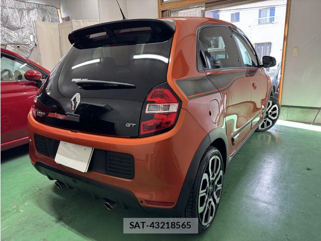 Renault TWINGO 2018-04 8871954-8