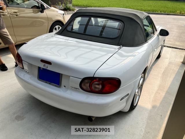 Mazda ROADSTER 2002-08 1141868-3