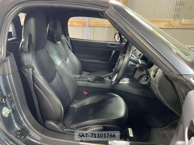 Mazda ROADSTER 2012-06 1332903-12