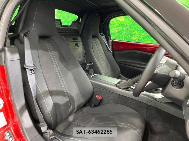 Mazda ROADSTER 2025-06 1393459-9