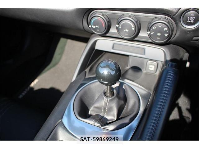 Mazda ROADSTER 2021-07 1430121-2