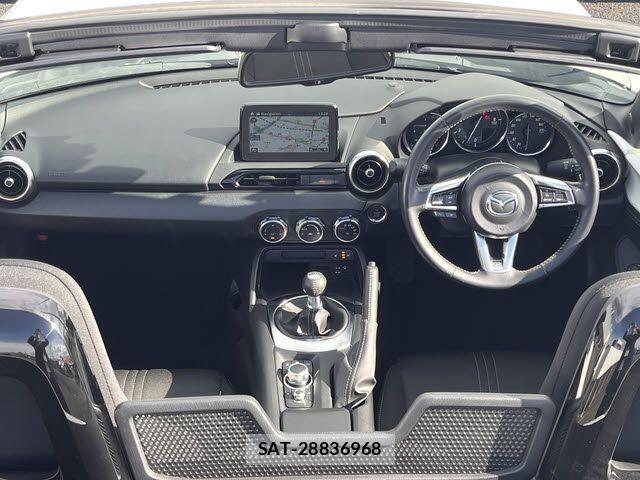 Mazda ROADSTER 2021-10 1663552-1