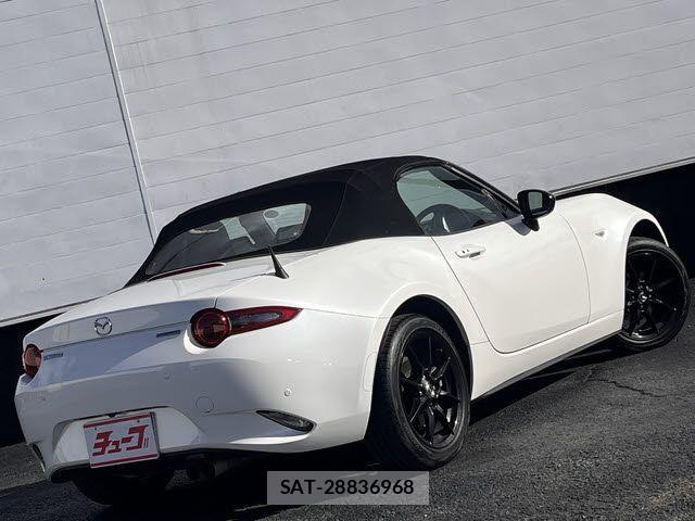 Mazda ROADSTER 2021-10 1663552-2