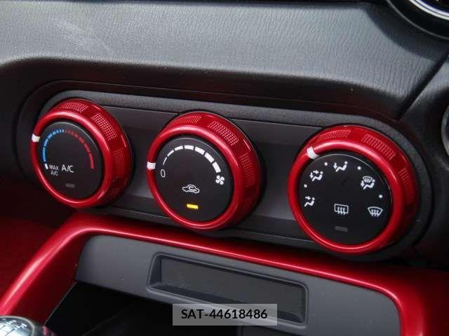 Mazda ROADSTER 2018-05 1694835-3