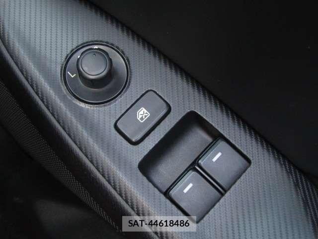 Mazda ROADSTER 2018-05 1694835-6