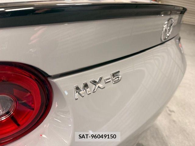 Mazda ROADSTER 2025-03 2251009-9
