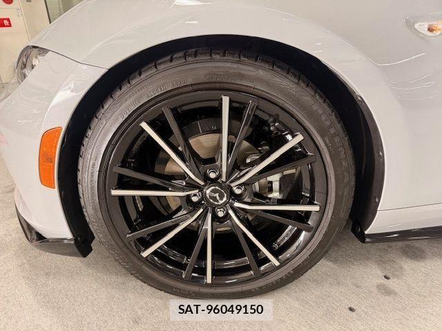 Mazda ROADSTER 2025-03 2251009-4