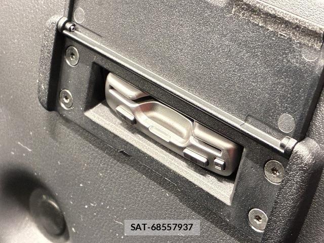 Mazda ROADSTER 2015-08 3775404-11