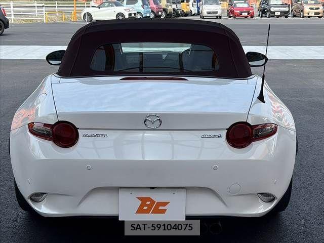 Mazda ROADSTER 2021-03 4640702-13