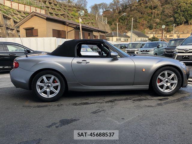 Mazda ROADSTER 2011-02 4980239-5