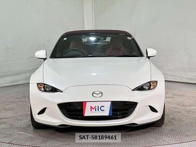 Mazda ROADSTER 2021-04 6017114-9