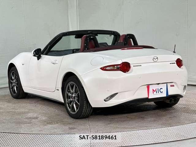 Mazda ROADSTER 2021-04 6017114-6