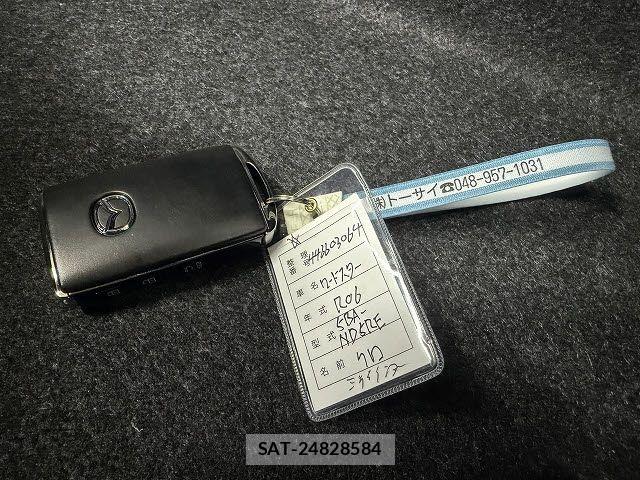 Mazda ROADSTER 2024-02 6017109-23