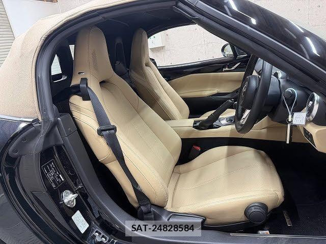 Mazda ROADSTER 2024-02 6017109-3