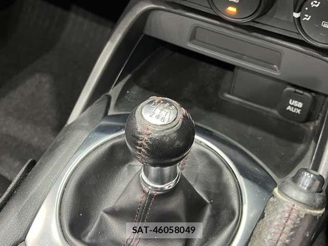 Mazda ROADSTER 2015-05 6642351-9