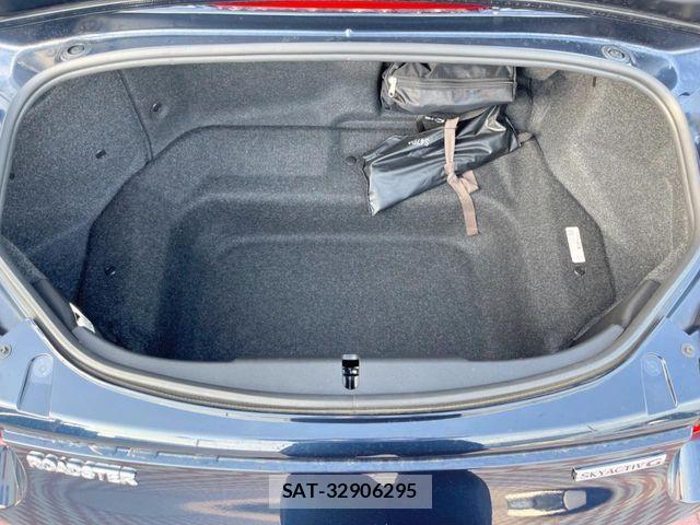 Mazda ROADSTER 2022-12 6642349-9
