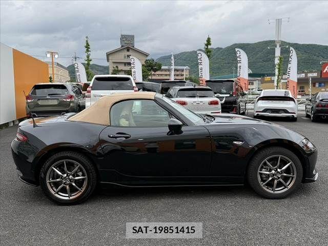 Mazda ROADSTER 2025-07 6677757-11