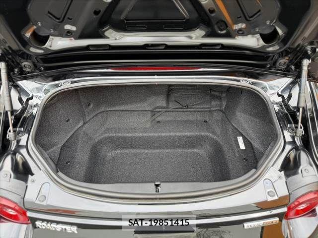 Mazda ROADSTER 2025-07 6677757-17