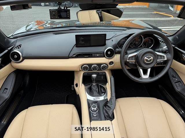 Mazda ROADSTER 2025-07 6677757-2