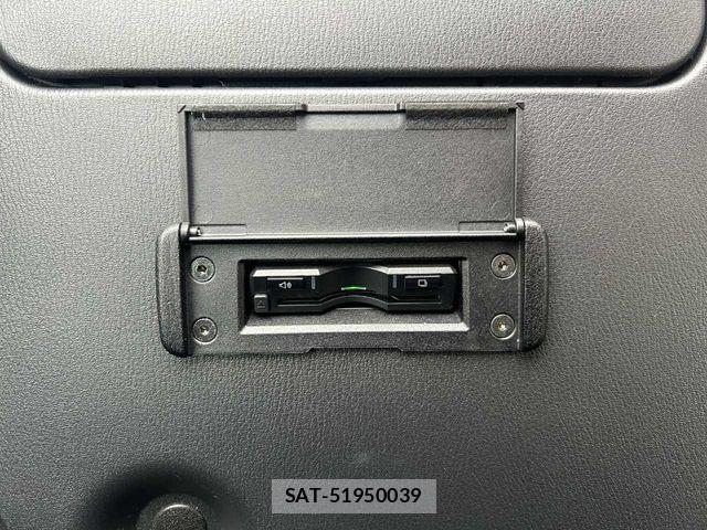 Mazda ROADSTER 2015-06 6677763-18