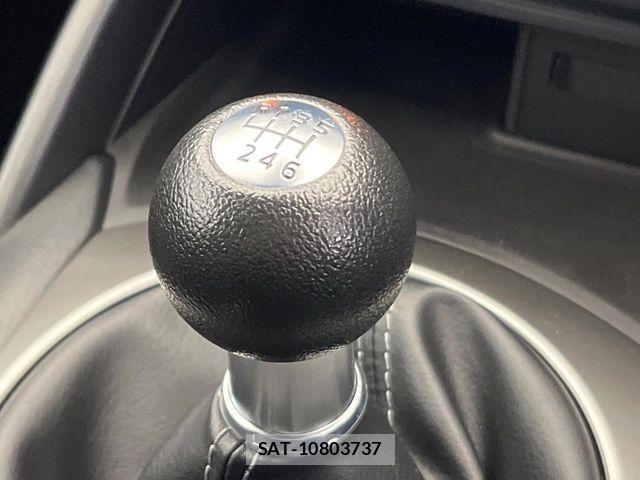 Mazda ROADSTER 2024-02 6717163-2