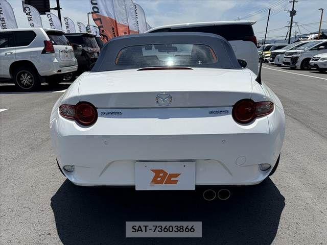 Mazda ROADSTER 2022-09 6753073-13