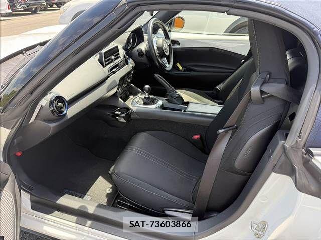 Mazda ROADSTER 2022-09 6753073-16