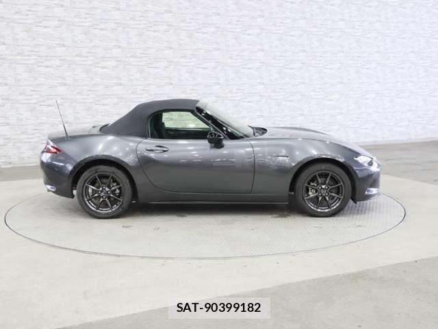 Mazda ROADSTER 2018-02 6816910-13