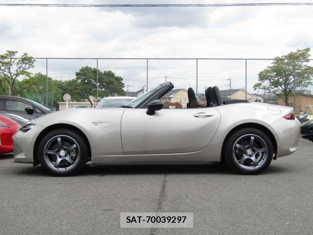 Mazda ROADSTER 2022-01 6816915-25
