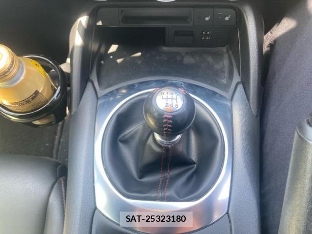 Mazda ROADSTER 2015-08 6997723-18