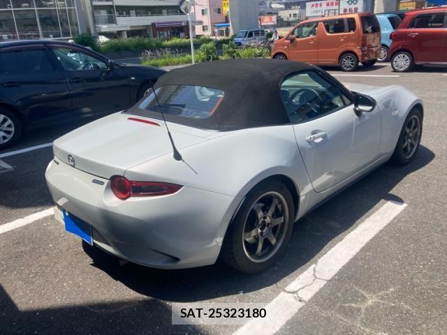 Mazda ROADSTER 2015-08 6997723-2