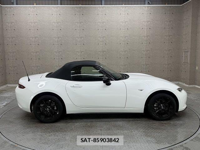 Mazda ROADSTER 2021-09 7021401-4