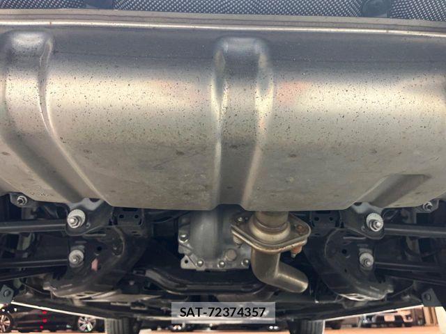 Mazda ROADSTER 2018-03 7021402-18