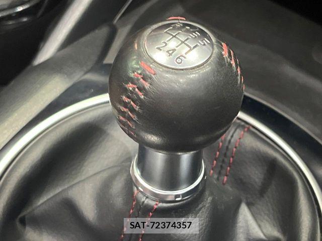 Mazda ROADSTER 2018-03 7021402-3