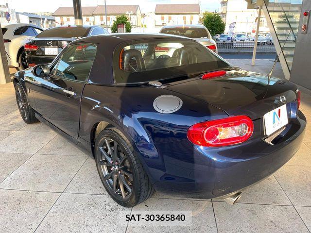 Mazda ROADSTER 2013-10 7021403-15