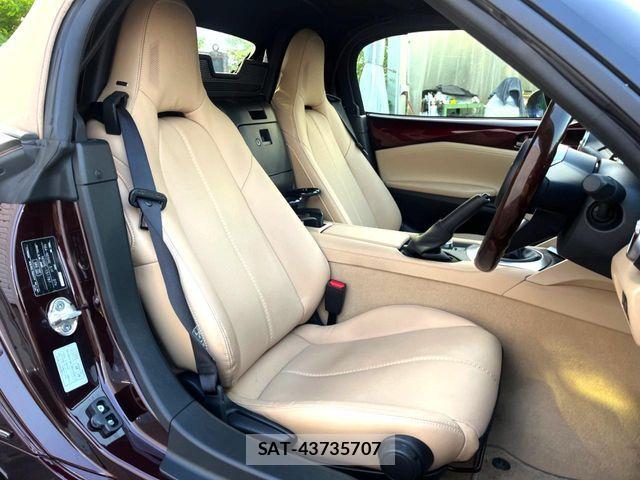 Mazda ROADSTER 2025-03 7021400-12