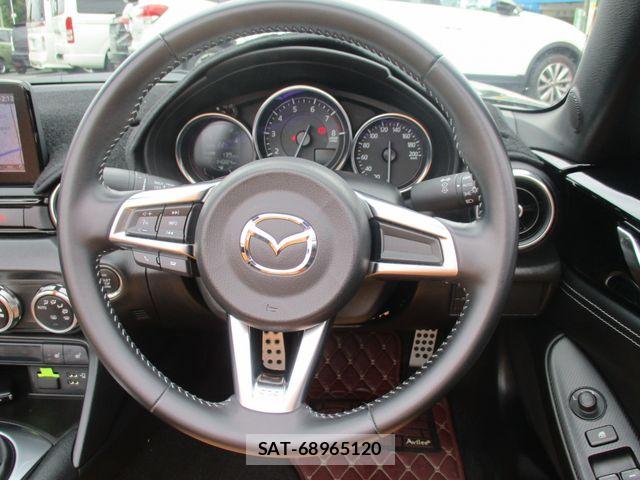 Mazda ROADSTER 2023-02 7060455-16
