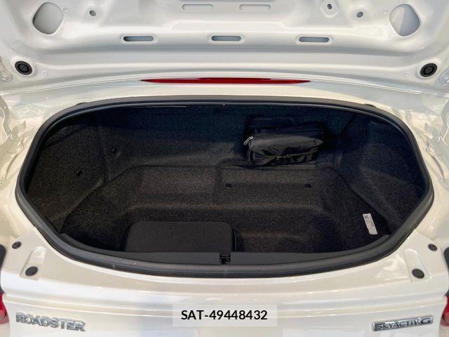 Mazda ROADSTER 2024-04 7224226-9