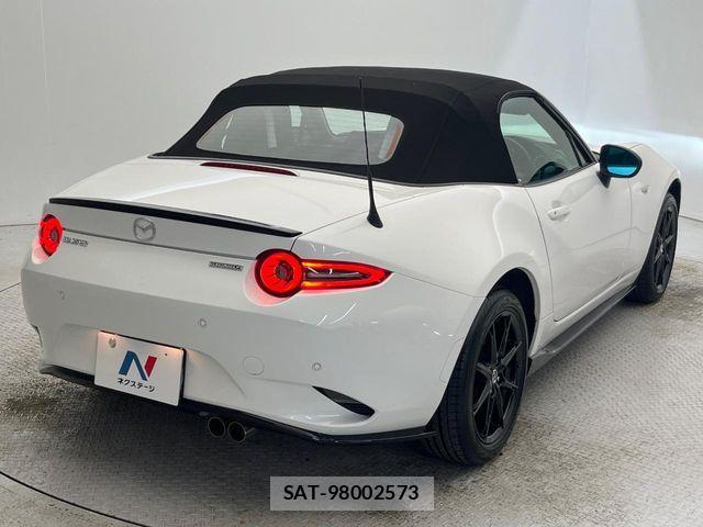 Mazda ROADSTER 2024-10 7224233-17