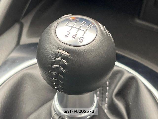 Mazda ROADSTER 2024-10 7224233-2