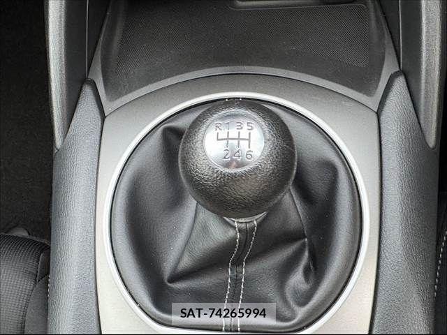 Mazda ROADSTER 2022-02 7217691-2