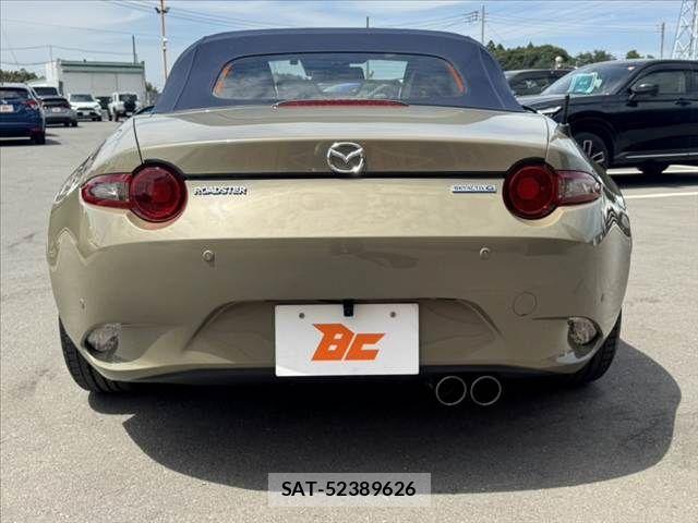 Mazda ROADSTER 2023-02 7224224-13