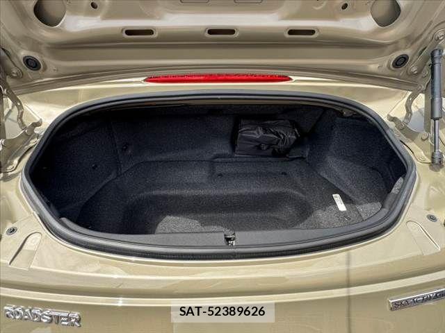 Mazda ROADSTER 2023-02 7224224-17
