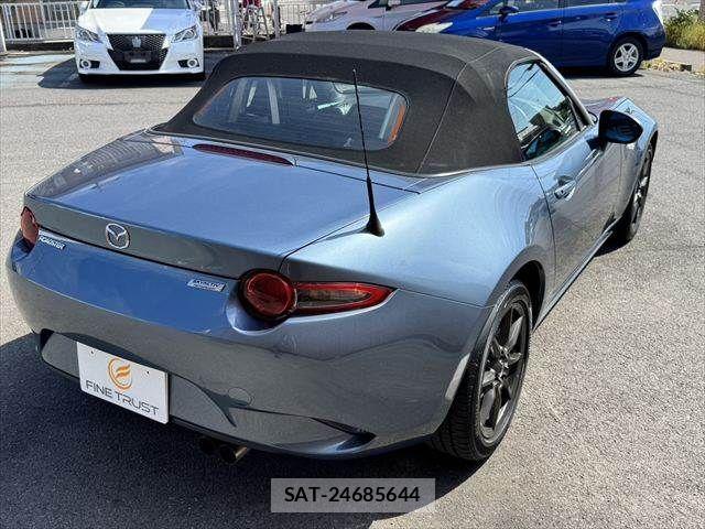 Mazda ROADSTER 2016-09 7252129-18