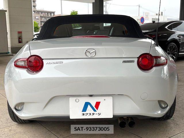 Mazda ROADSTER 2015-06 7272824-13