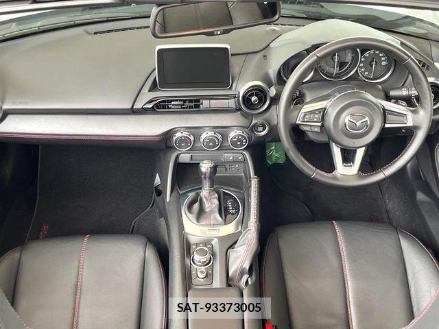 Mazda ROADSTER 2015-06 7272824-1