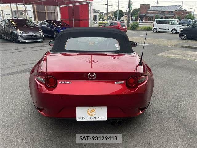 Mazda ROADSTER 2019-09 7329743-18