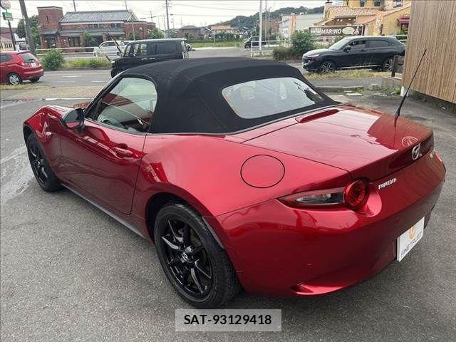 Mazda ROADSTER 2019-09 7329743-19