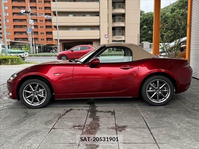 Mazda ROADSTER 2025-08 7359596-11